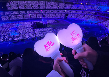 PG国际透明屏和荧光棒引爆周杰伦太原演唱会（第三场）